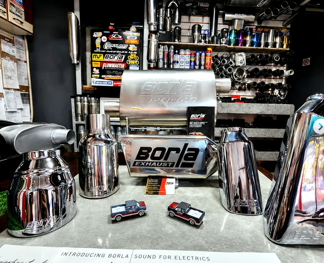 Exhibición de productos Borla en el taller